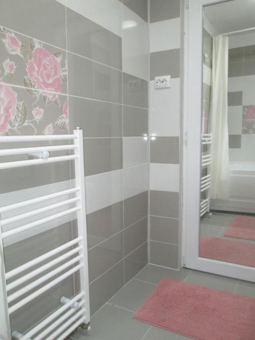 Apartament Sarra Targoviste Extérieur photo